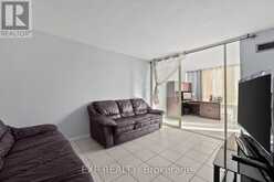 521 - 32 CLARISSA DRIVE | Richmond Hill Ontario | Slide Image Sixteen