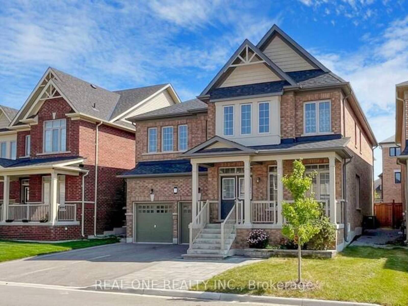 7 MURRAY LEONA LANE, East Gwillimbury, Ontario L9N 0Y7