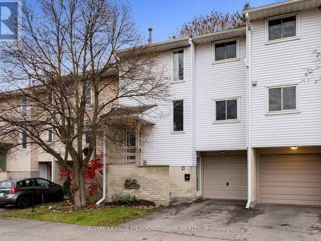 4 LYNDEN CIRCLE Halton Hills Ontario, L7G 4Y8 - 3 Bedrooms Condo For Sale