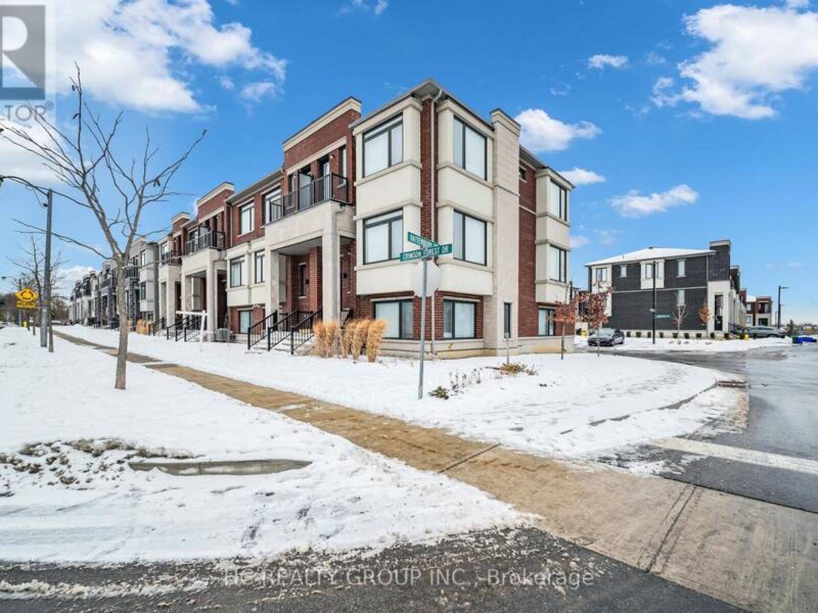 95 CRIMSON FOREST DRIVE, Vaughan, Ontario L6A 5C6