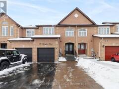 12 AURAGLEN STREET Richmond Hill Ontario, L4E 4E2