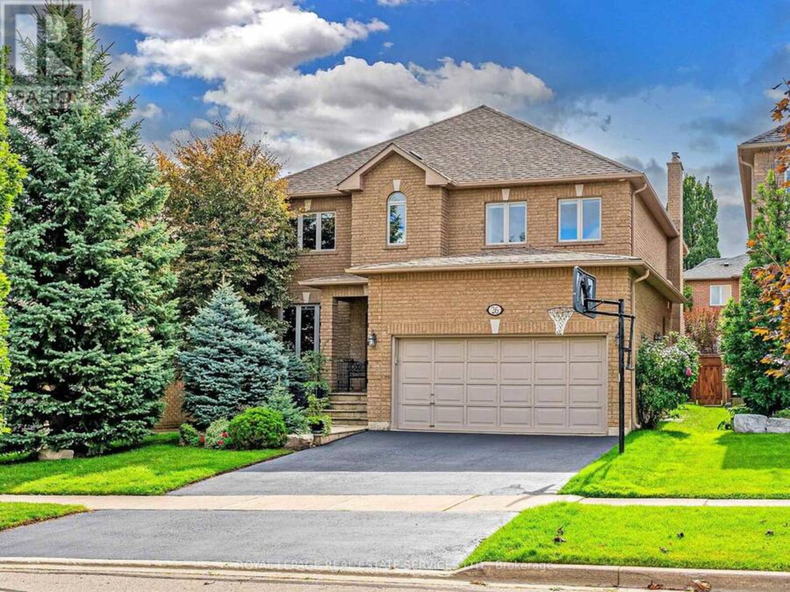 26 LANGTRY PLACE, Vaughan, Ontario L4J 8K8