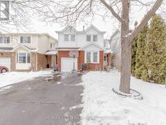 8 SAINT TROPEZ COURT Brampton Ontario, L6Y 4P9