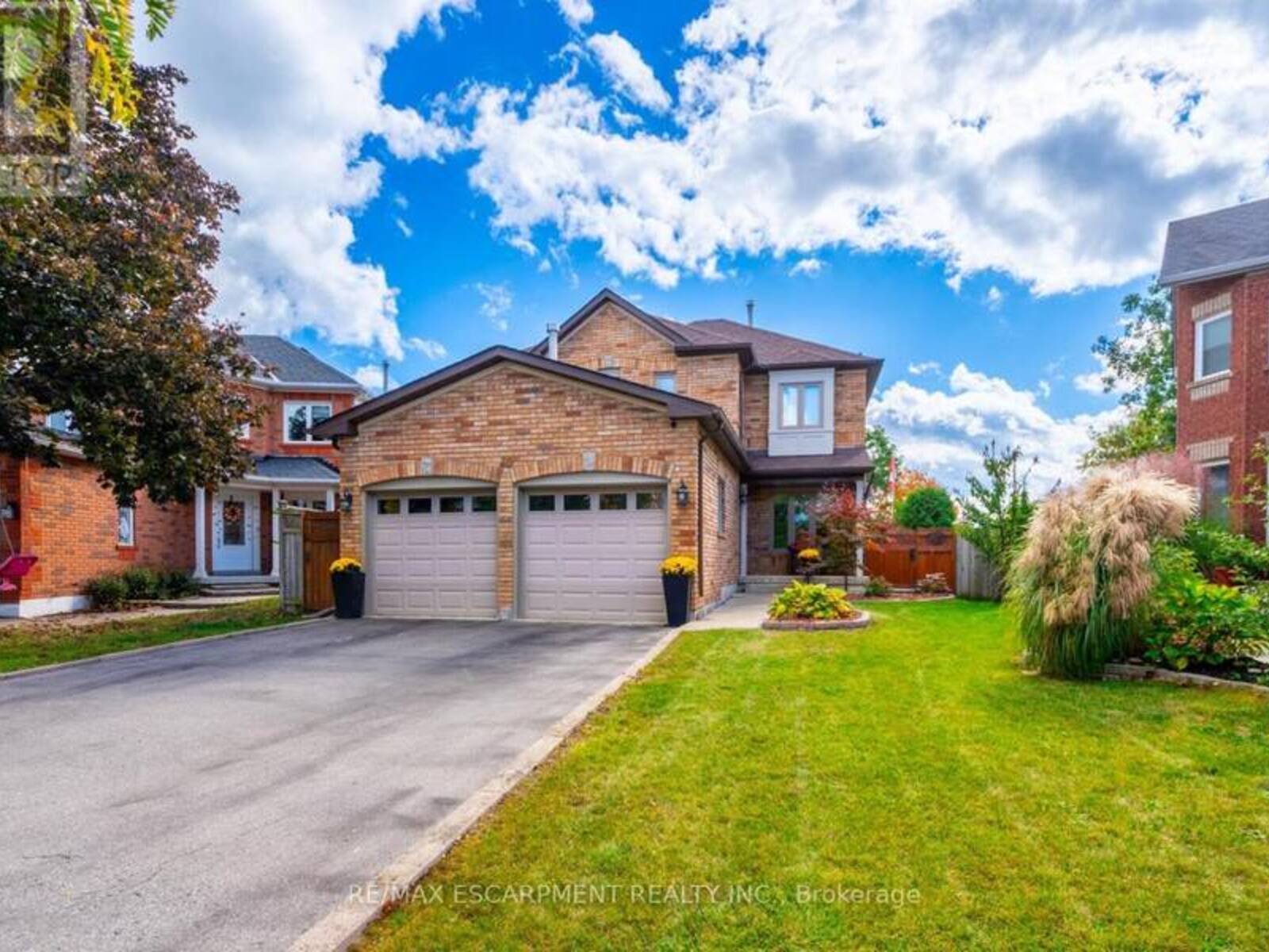 75 CHATSWORTH CRESCENT, Hamilton, Ontario L8B 0N7