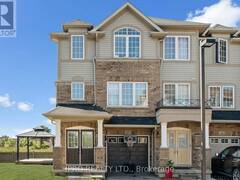 27 MAYLAND TRAIL Hamilton Ontario, L8J 0G4