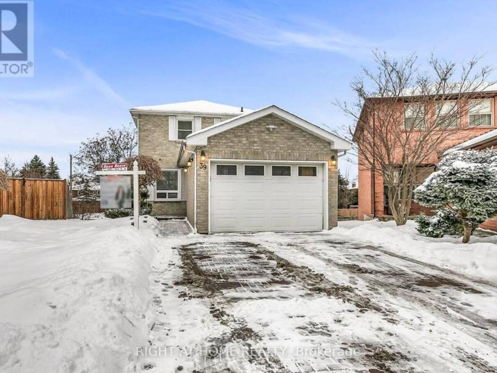 39 ARANKA COURT, Richmond Hill, Ontario L4C 7V2