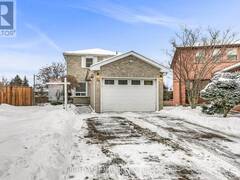 39 ARANKA COURT Richmond Hill Ontario, L4C 7V2