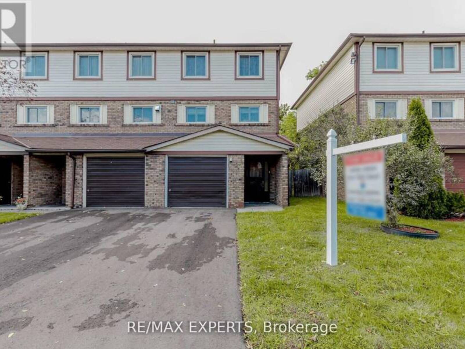 9 - 34 BOW VALLEY DRIVE, Hamilton, Ontario L8E 3L4