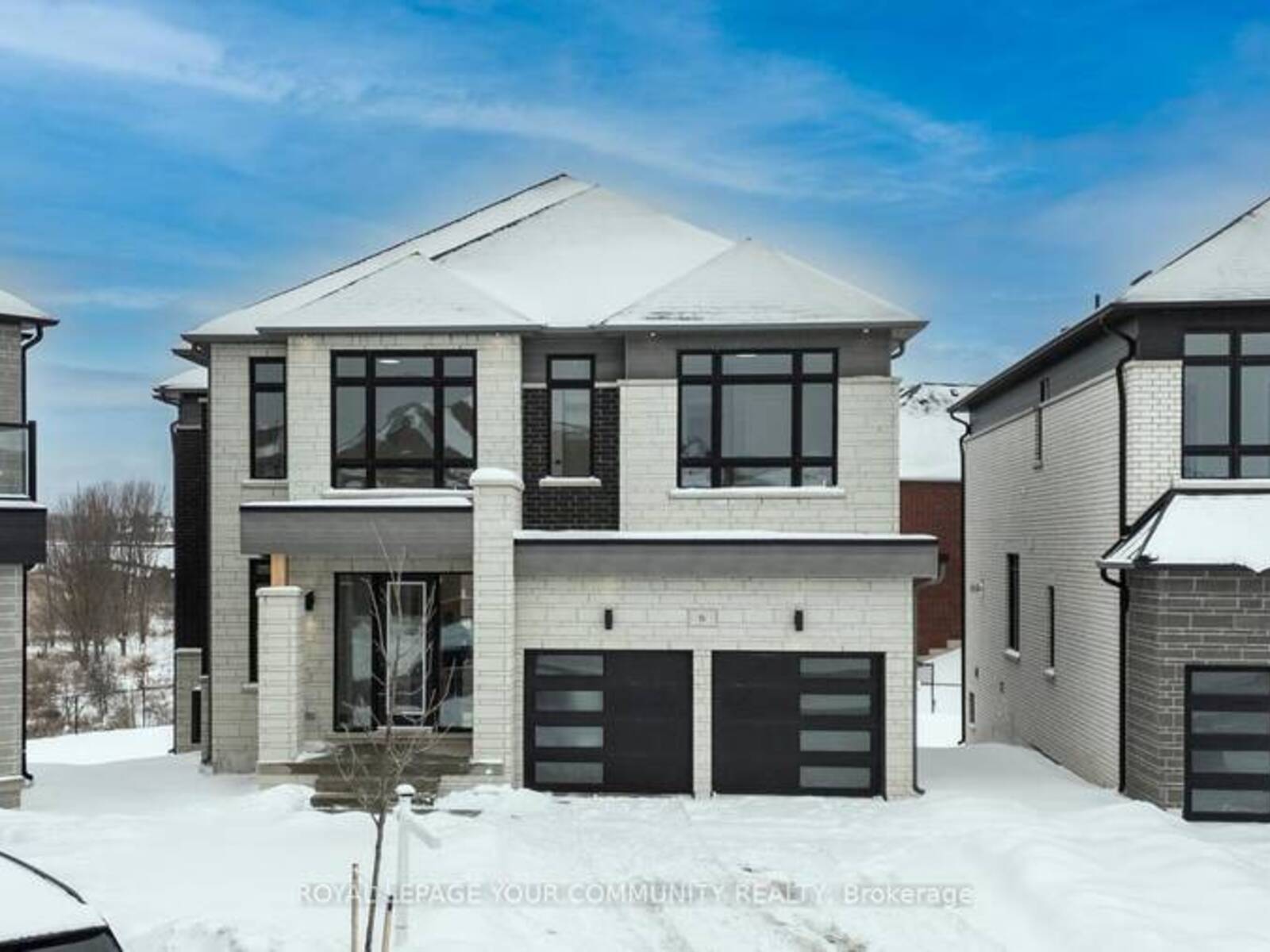 6 BUNN COURT, Aurora, Ontario L4G 0G6