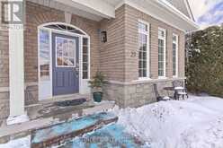 27 MEADOW'S END CRESCENT | Uxbridge Ontario | Slide Image Two