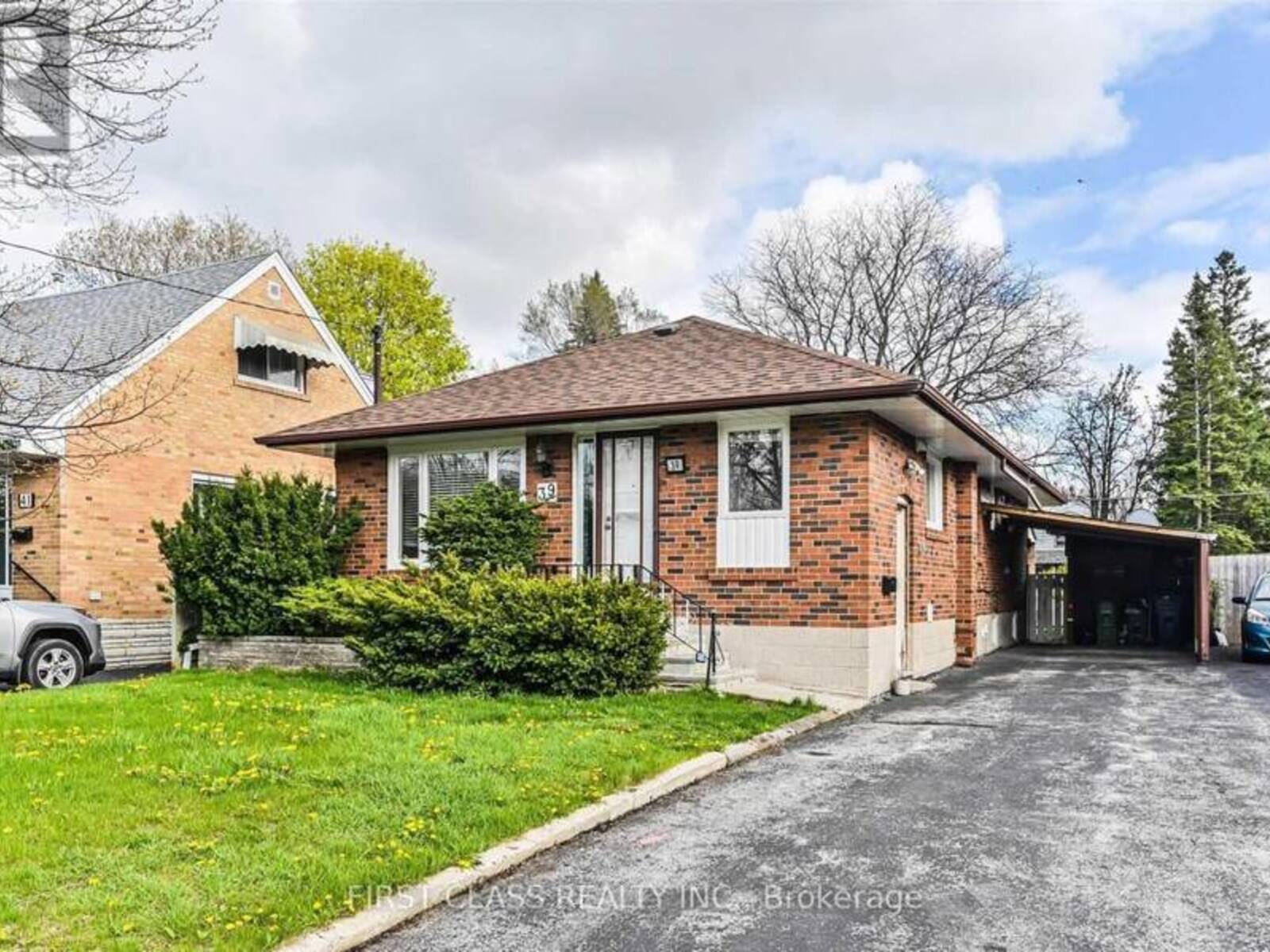 39 JOANNA DRIVE, Toronto, Ontario M1R 4H9