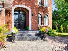 130 GREY ALDER AVENUE Richmond Hill Ontario, L4B 3P9