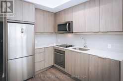 2207 - 32 FOREST MANOR ROAD S | Toronto Ontario | Slide Image Six