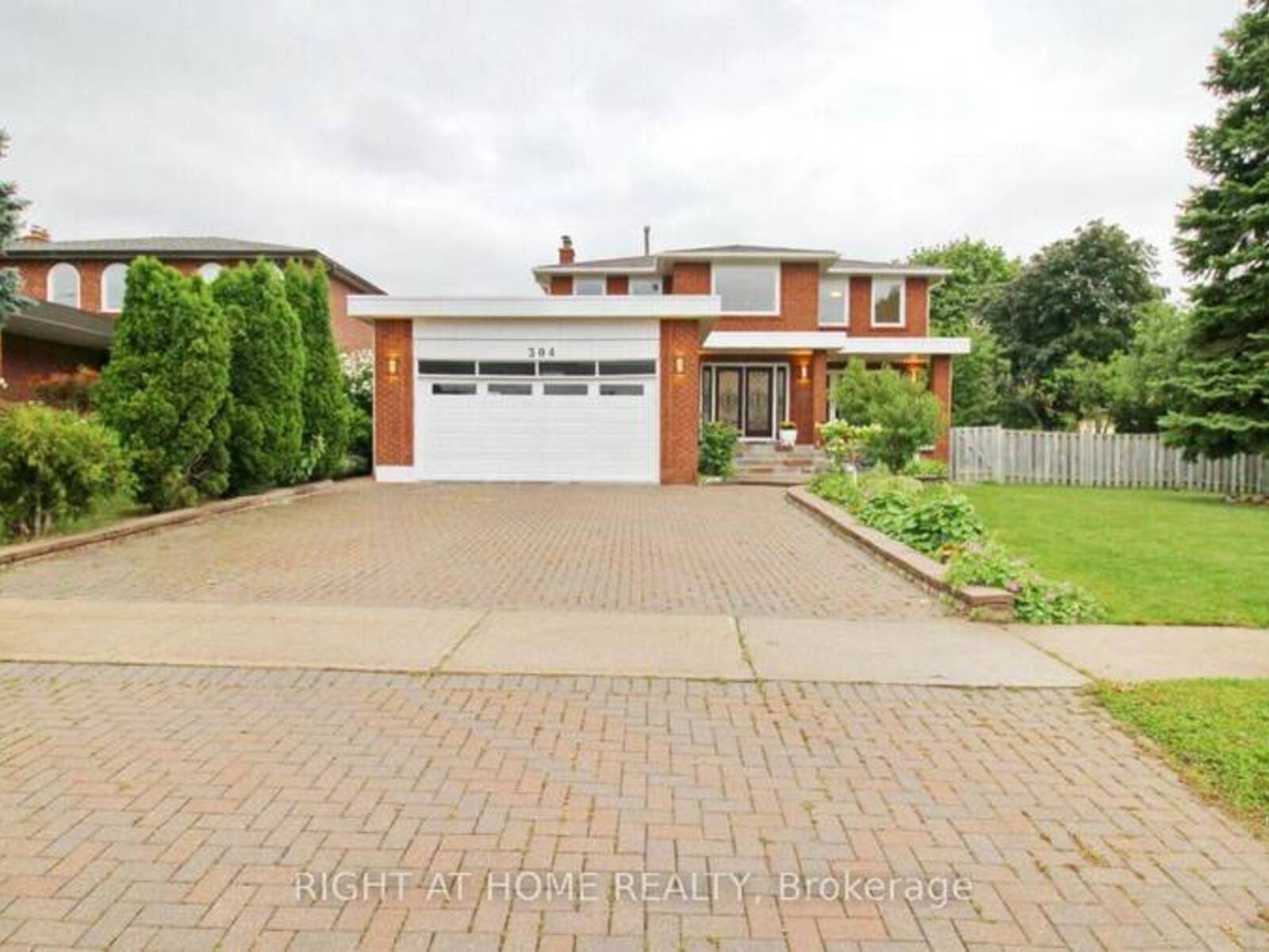 304 FIRGLEN RIDGE, Vaughan, Ontario L4L 1N7