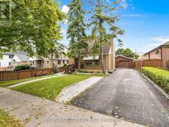 20 HATFIELD CRESCENT Toronto Ontario, M9W 3R8