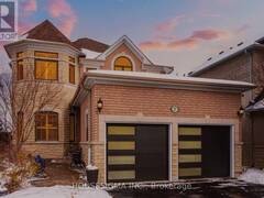 37 KETTLE COURT Vaughan Ontario, L6A 2M2