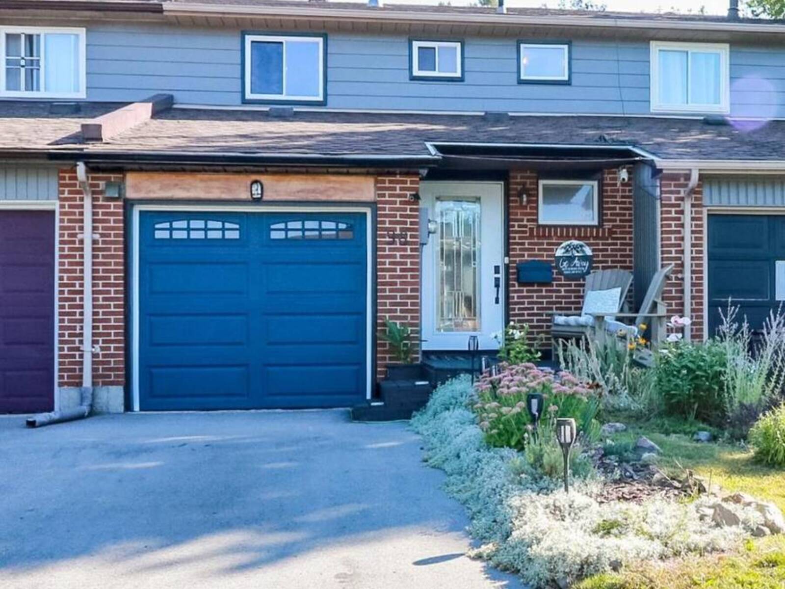 96 CHAUCER CRESCENT, Barrie, Ontario L4N 4T7