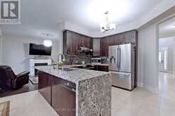 16 TIM JACOBS DRIVE | Georgina Ontario | Slide Image Nine