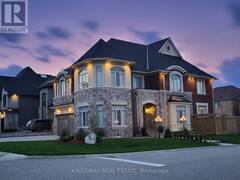 70 BOND CRESCENT Richmond Hill Ontario, L4E 3K4