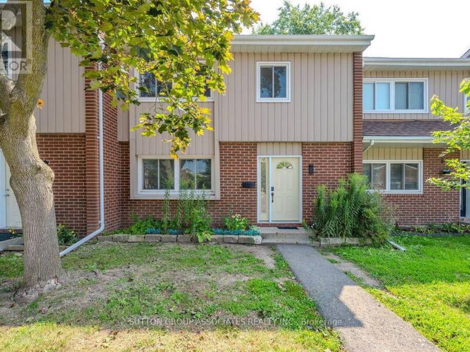 18 - 121 UNIVERSITY AVENUE E, Waterloo, Ontario N2J 2W1