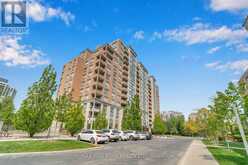 615 - 29 NORTHERN HTS DRIVE N | Richmond Hill Ontario | Slide Image Two