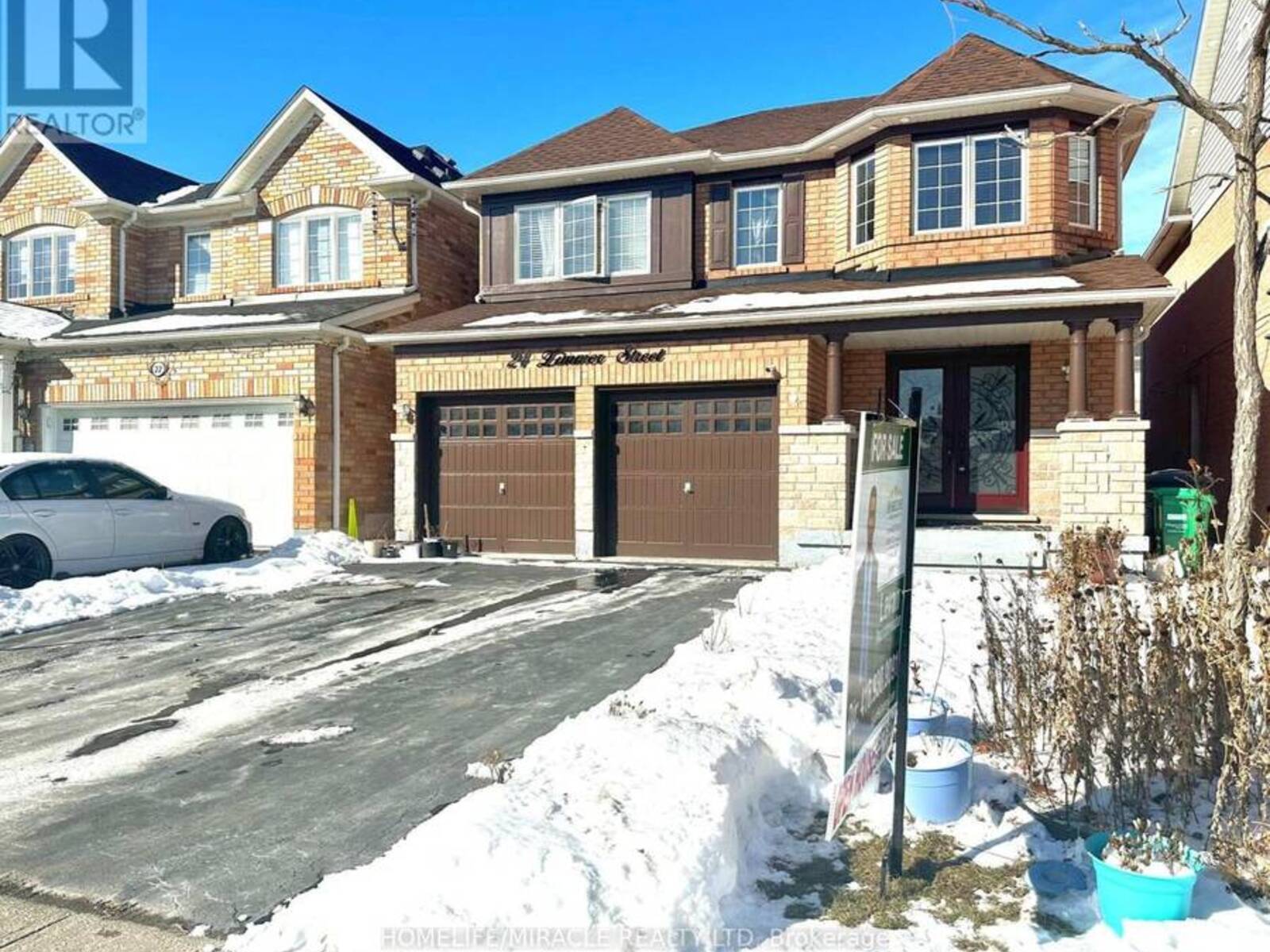 24 ZIMMER STREET, Brampton, Ontario L6S 6L3