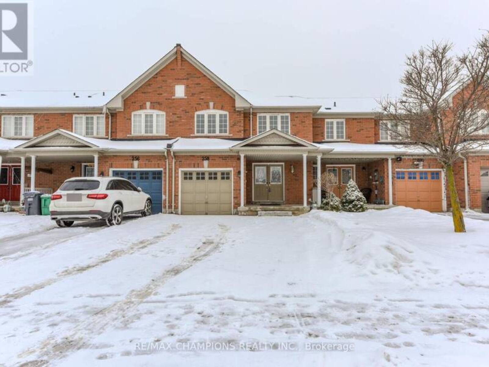 258 VAN KIRK DRIVE, Brampton, Ontario L7A 3W5