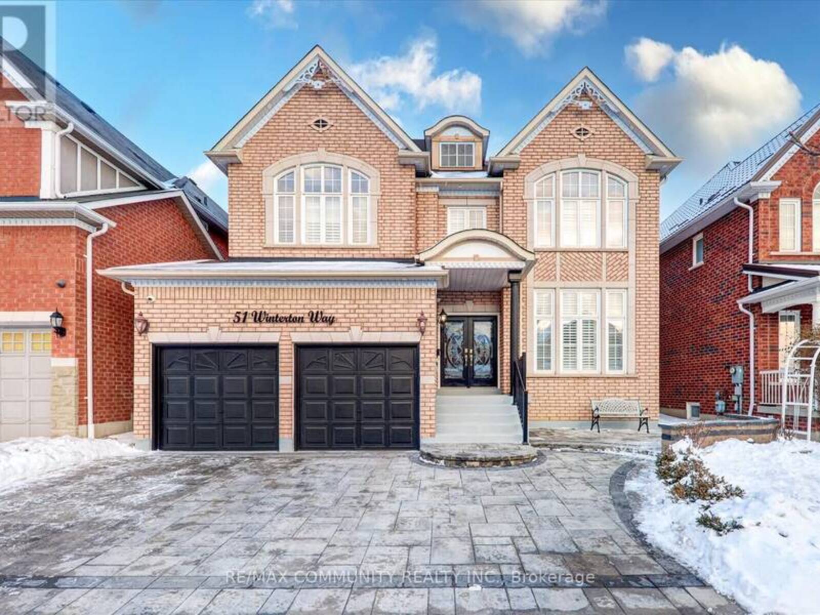 51 WINTERTON WAY, Ajax, Ontario L1T 0L4