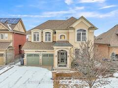 22 PASADENA AVENUE Brampton Ontario, L6P 2W3