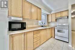 40 NEW PORT WAY | Markham Ontario | Slide Image Ten