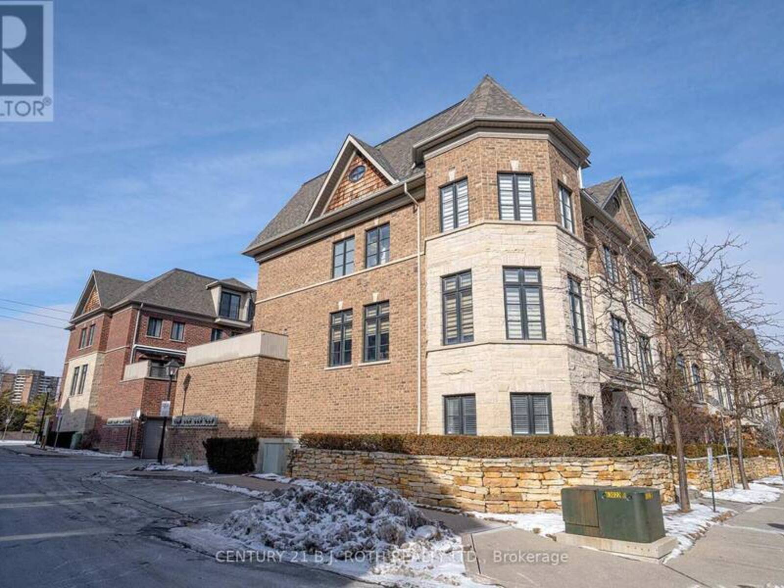 01 - 1812 BURNHAMTHORPE ROAD E, Mississauga, Ontario L4X 0A3