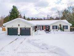 7 JODIES LANE Midhurst Ontario, L0L 1X1