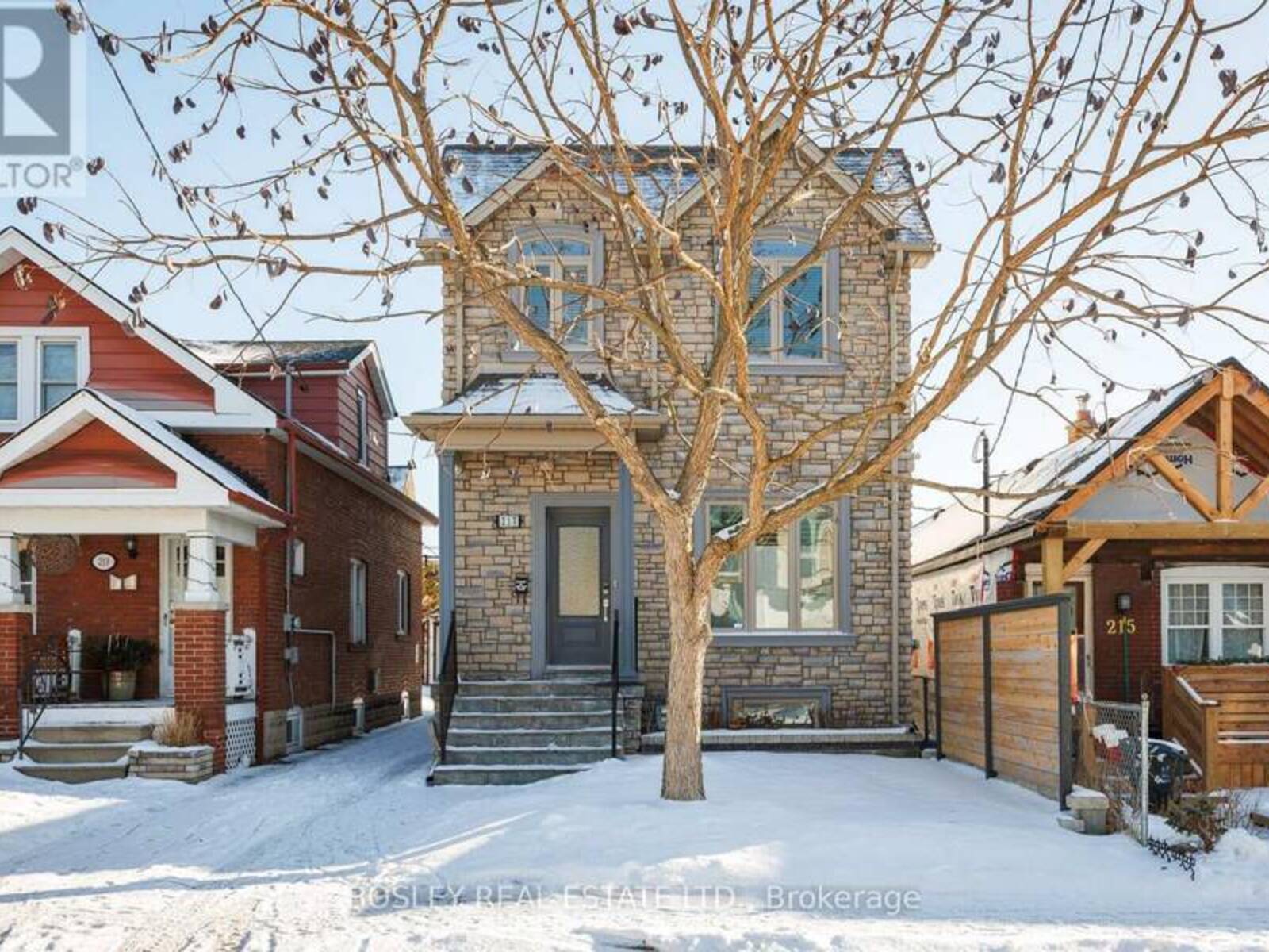 217 WOODMOUNT AVENUE, Toronto, Ontario M4C 3Z7