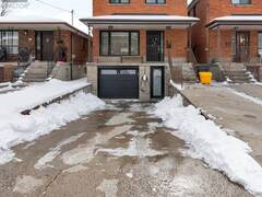 275 GOWAN AVENUE Toronto Ontario, M4J 2K7