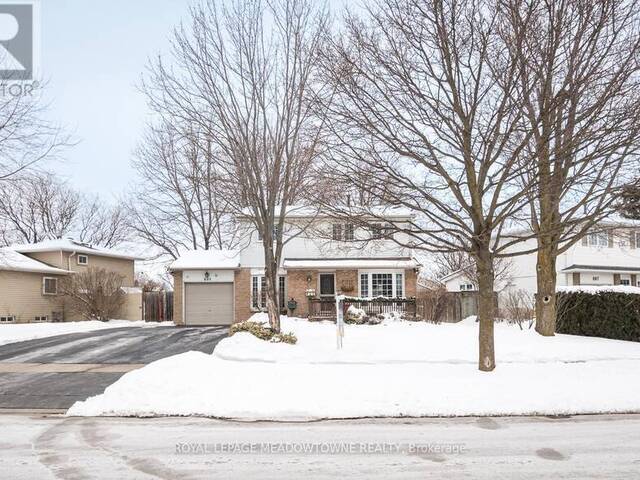 805 CABOT TRAIL Milton Ontario, L9T 3S7 - 4 Bedrooms Home For Sale