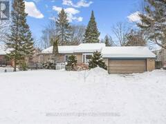 71 PINECREST ROAD Georgina Ontario, L0E 1N0