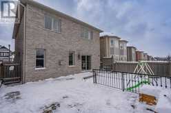 195 EMMA BROADBENT COURT | Newmarket Ontario | Slide Image Thirty-six