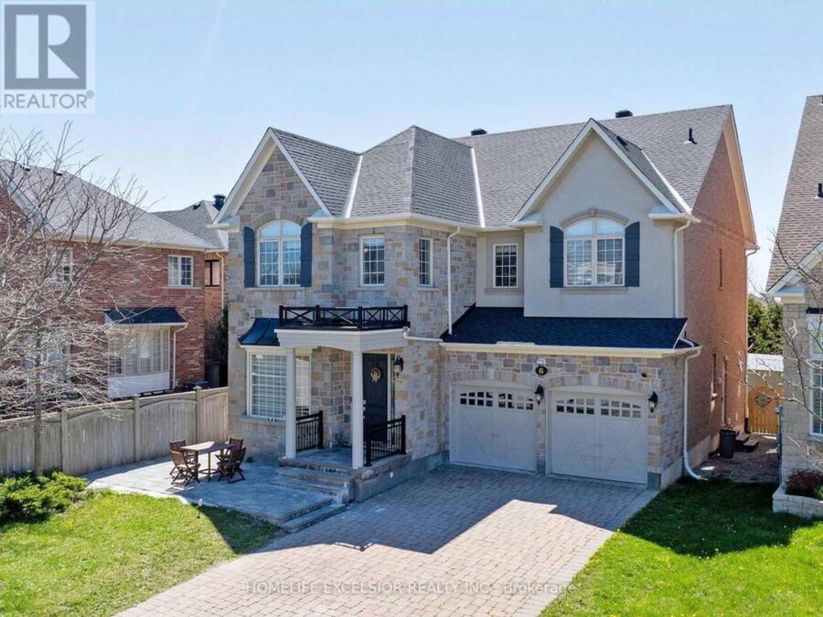 6 DIETZMAN COURT, Richmond Hill, Ontario L4E 4X6