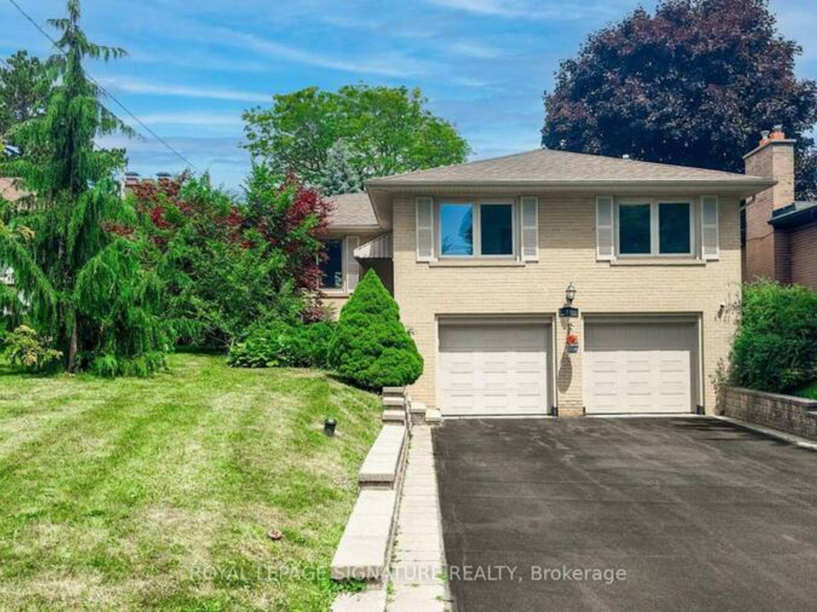 24 BURLEIGH HEIGHTS DRIVE, Toronto, Ontario M2K 1Y7