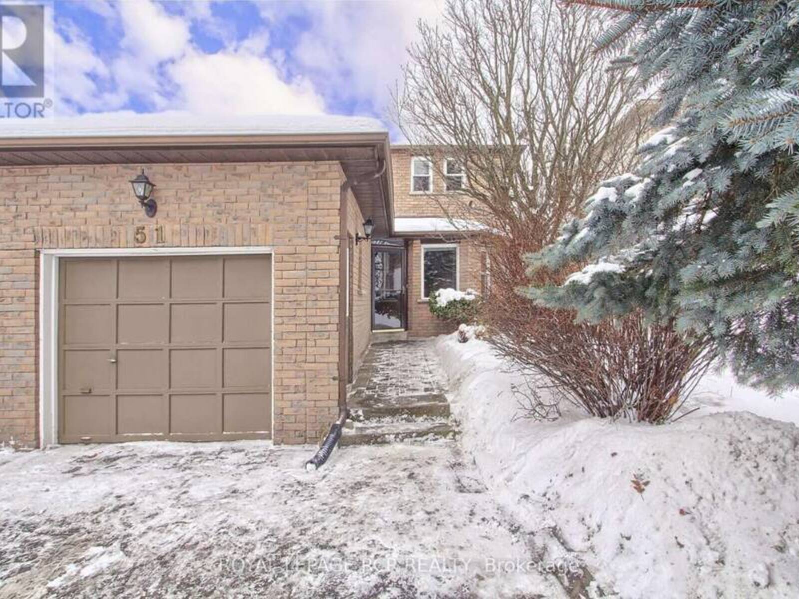 51 MAGANI AVENUE, Bradford West Gwillimbury, Ontario L3Z 2S6