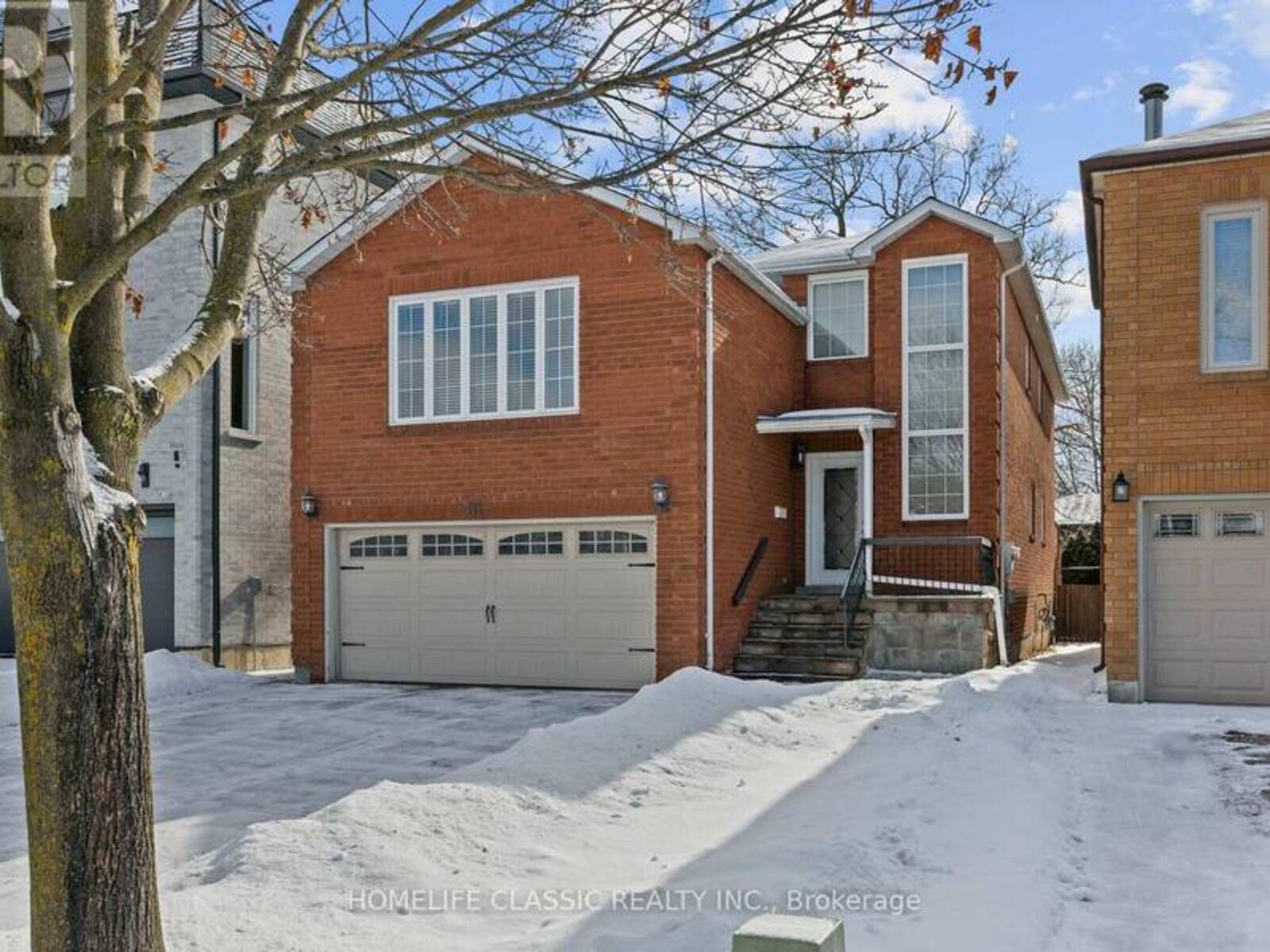 81 PINEWOOD DRIVE, Vaughan, Ontario L4J 5N8