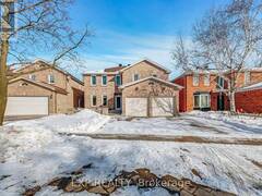 75 SOMERSET CRESCENT Richmond Hill Ontario, L4C 8N8