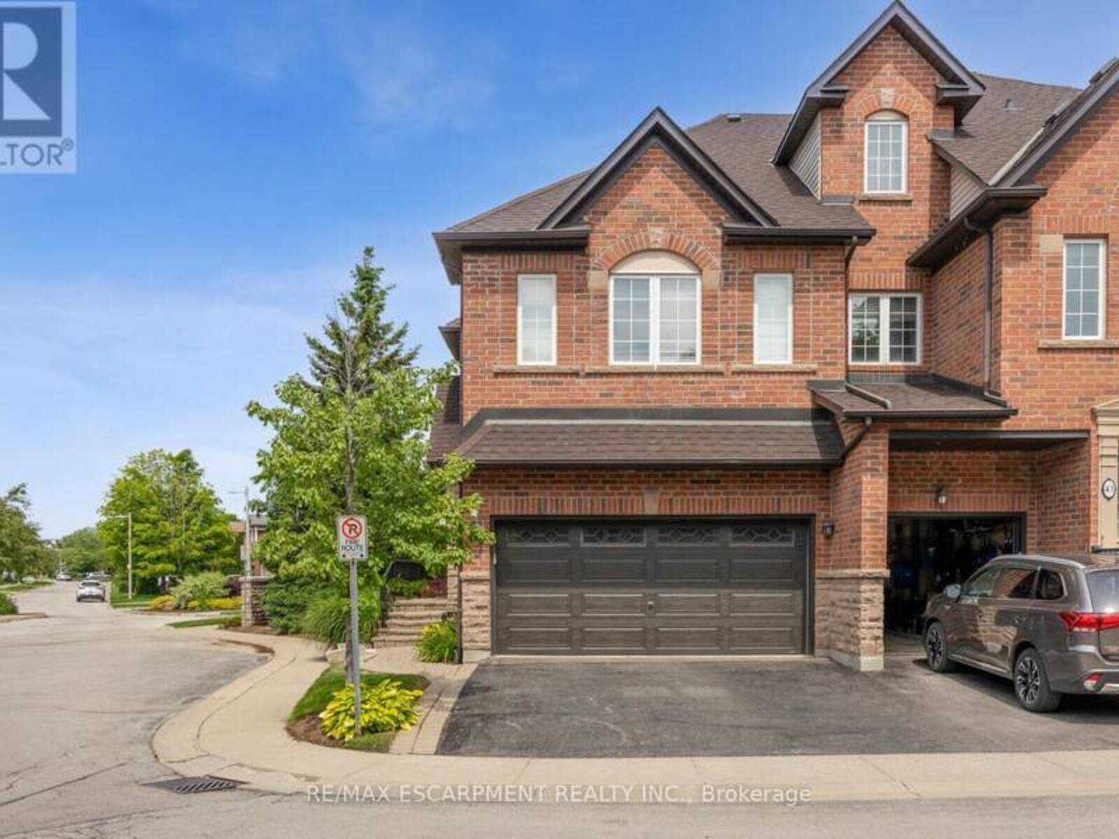 44 - 300 RAVINEVIEW WAY, Oakville, Ontario L6H 7J2