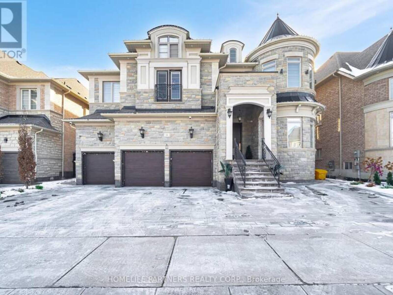 11 GLEN ABBEY TRAIL, Vaughan, Ontario L4H 4K4