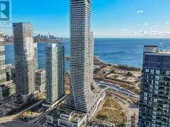 825 - 30 SHORE BREEZE DRIVE Toronto Ontario, M8V 0J1