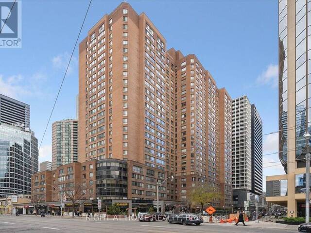 1407 - 633 BAY STREET Toronto Ontario, M5G 2G4 - 2 Bedrooms Condo For Sale