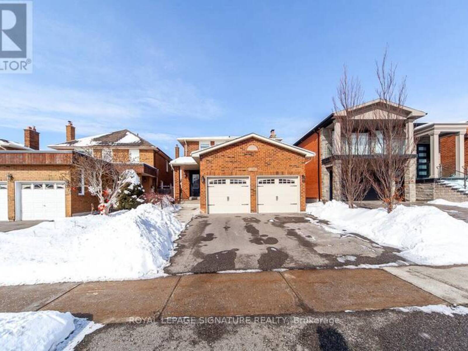 154 OLIVER LANE, Vaughan, Ontario L6A 1A9