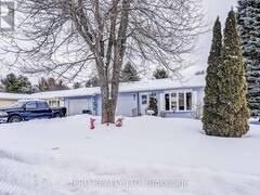 2 BALSAM COURT New Tecumseth Ontario, L0G 1W0