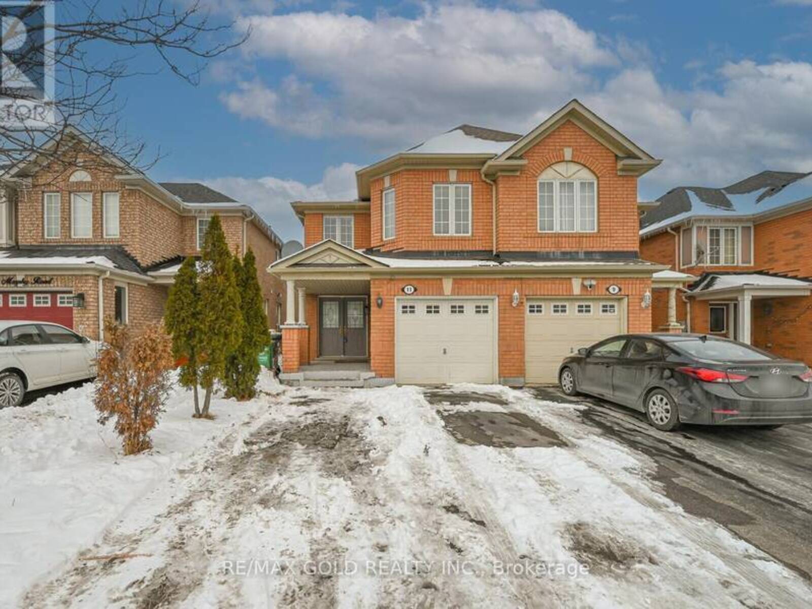 11 MURPHY ROAD, Brampton, Ontario L6S 0B1