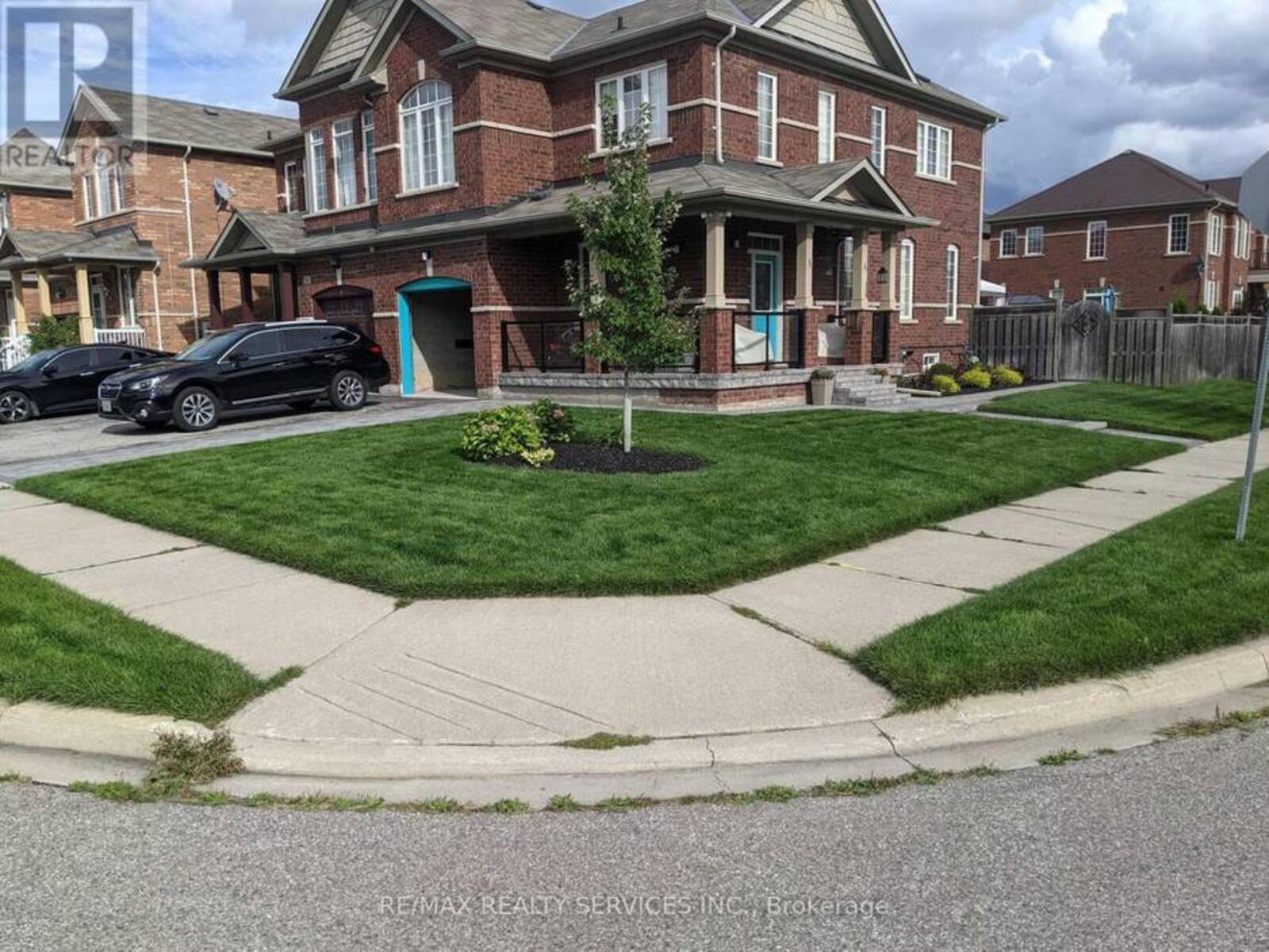 3 CLOVETREE GATE, Brampton, Ontario L7A 0L7